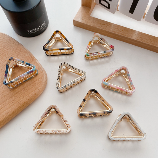 Triangle Gold Adorable Hair Clip (DAYA)